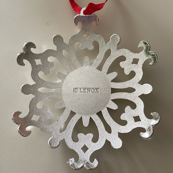 NIB Lenox Bejeweled Silverplate Snowflake Ornament Rhinestone Christmas Holiday - Picture 2 of 6